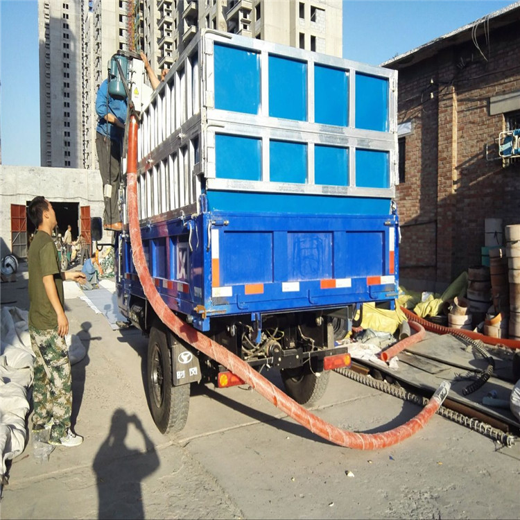 東北收糧小鋼炮，車載吸糧機